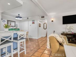 15155 Sherman Way 14, Van Nuys (los Angeles) CA 91405