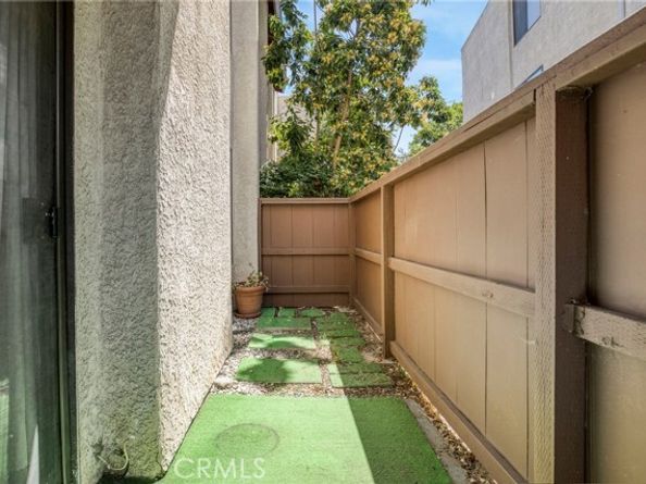 15155 Sherman Way 14, Van Nuys (los Angeles) CA 91405