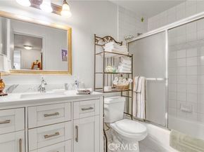 15155 Sherman Way 14, Van Nuys (los Angeles) CA 91405