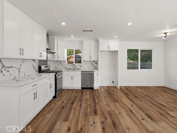 12867 Norris Avenue, Sylmar (los Angeles) CA 91342