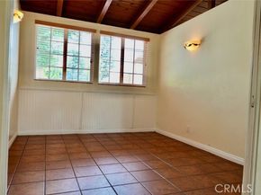 8512 Fullbright Avenue, Winnetka (los Angeles) CA 91306