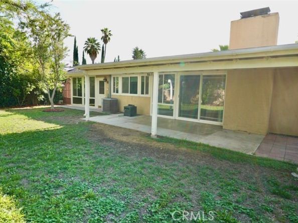 8512 Fullbright Avenue, Winnetka (los Angeles) CA 91306