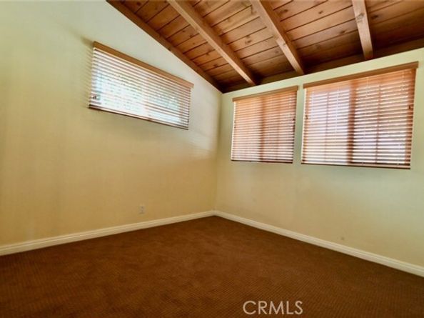 8512 Fullbright Avenue, Winnetka (los Angeles) CA 91306