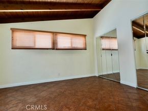 8512 Fullbright Avenue, Winnetka (los Angeles) CA 91306
