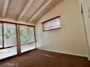 8512 Fullbright Avenue, Winnetka (los Angeles) CA 91306