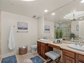 12044 Hoffman Street 204, Studio City (los Angeles) CA 91604