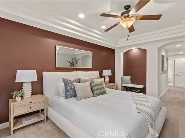 12044 Hoffman Street 204, Studio City (los Angeles) CA 91604