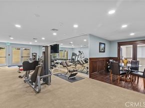 12044 Hoffman Street 204, Studio City (los Angeles) CA 91604