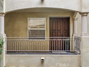 12044 Hoffman Street 204, Studio City (los Angeles) CA 91604