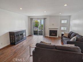 11230 Peach Grove Street 206, North Hollywood (los Angeles) CA 91601
