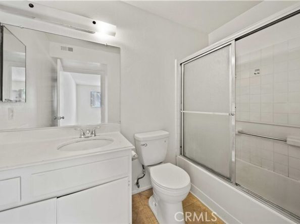 12601 Van Nuys Boulevard 222, Pacoima (los Angeles) CA 91331