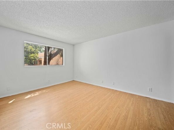 12601 Van Nuys Boulevard 222, Pacoima (los Angeles) CA 91331