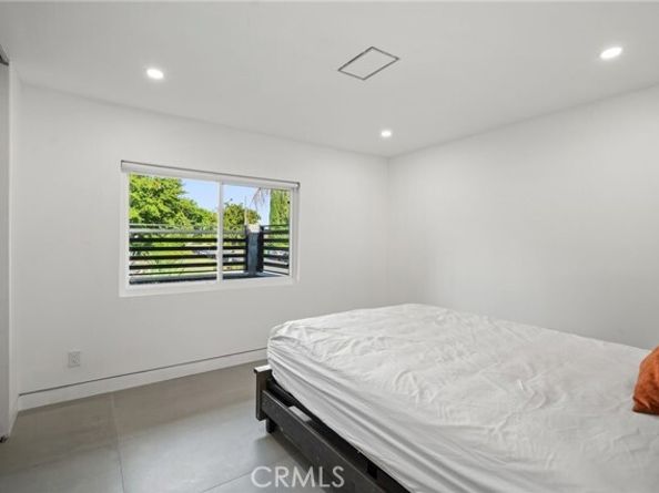 10405 Lubao Avenue, Chatsworth (los Angeles) CA 91311