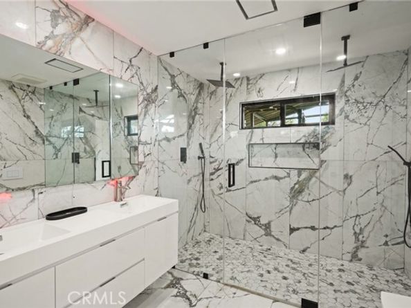 10405 Lubao Avenue, Chatsworth (los Angeles) CA 91311