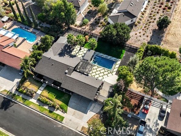 10405 Lubao Avenue, Chatsworth (los Angeles) CA 91311