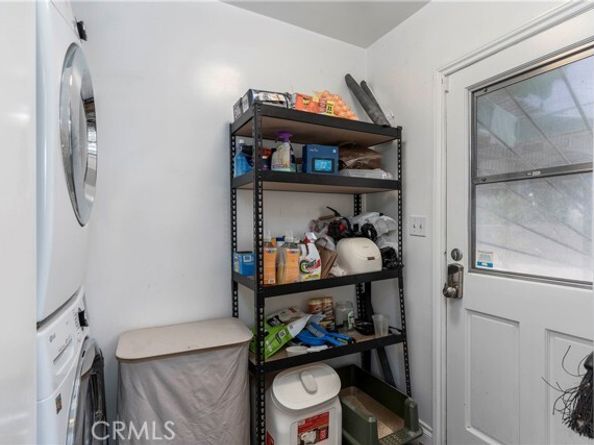 6640 De Celis, Los Angeles CA 91406