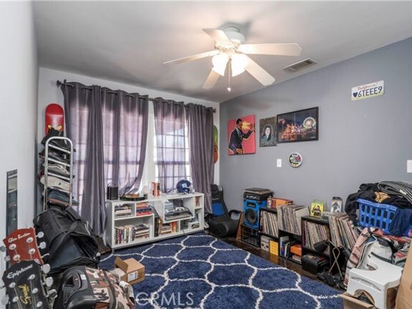 6640 De Celis, Los Angeles CA 91406