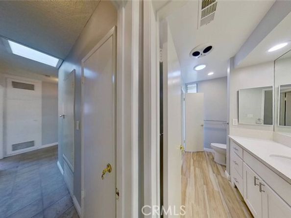 19128 Prairie Street, Northridge (los Angeles) CA 91324