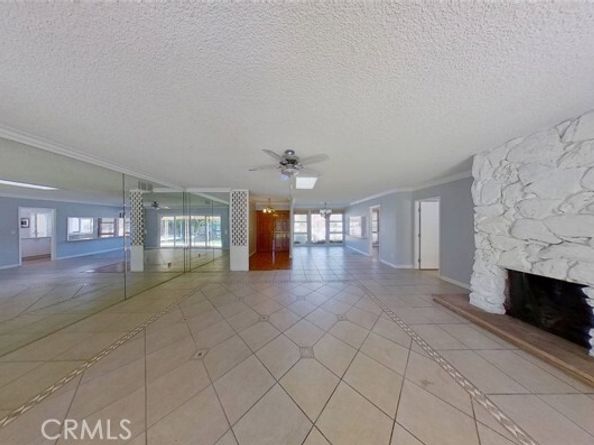 19128 Prairie Street, Northridge (los Angeles) CA 91324