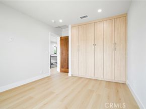 16701 Kalisher, Granada Hills (los Angeles) CA 91344