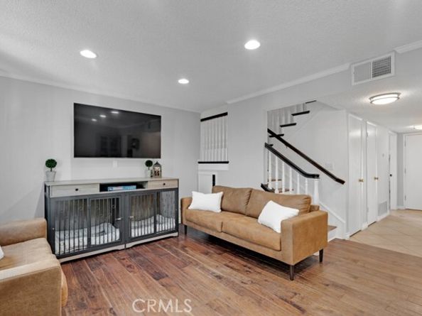 10125 De Soto Avenue 43, Chatsworth (los Angeles) CA 91311