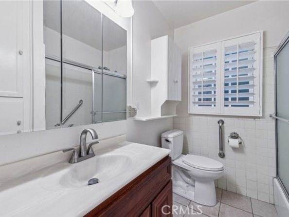 6542 Zelzah Avenue, Reseda (los Angeles) CA 91335