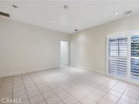 6542 Zelzah Avenue, Reseda (los Angeles) CA 91335