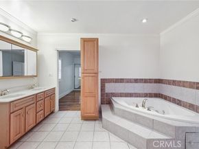 6542 Zelzah Avenue, Reseda (los Angeles) CA 91335