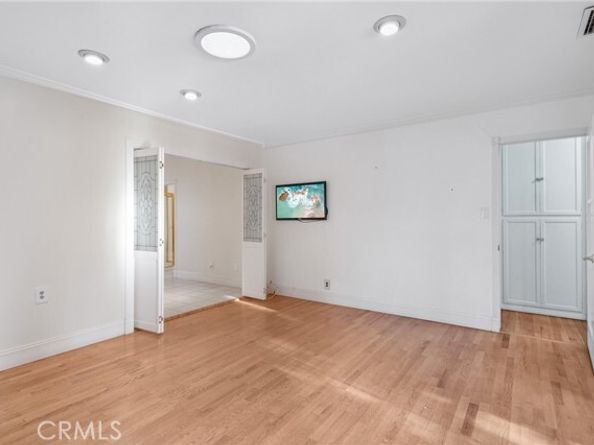 6542 Zelzah Avenue, Reseda (los Angeles) CA 91335