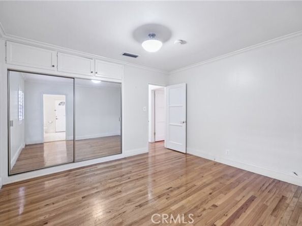 6542 Zelzah Avenue, Reseda (los Angeles) CA 91335