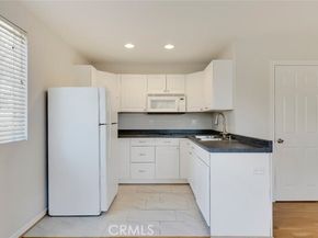 11538 Zelzah Avenue, Granada Hills (los Angeles) CA 91344