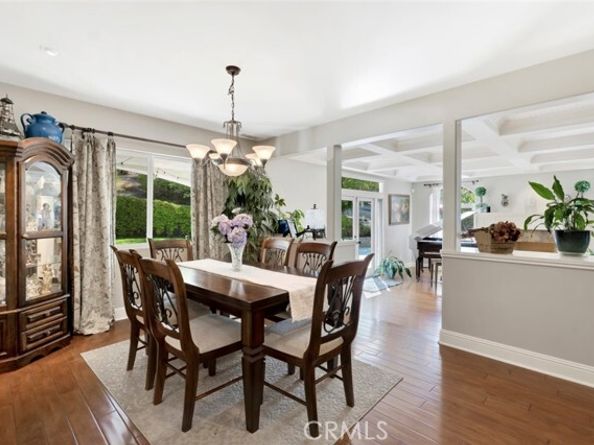 11538 Zelzah Avenue, Granada Hills (los Angeles) CA 91344