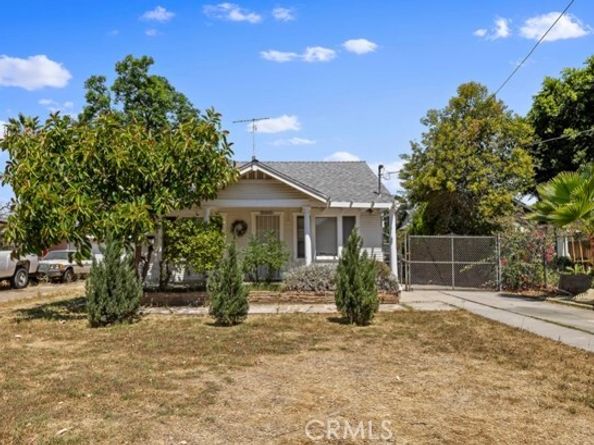 15945 Hart Street, Los Angeles CA 91406