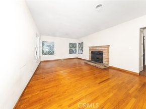 7719 Yolanda Avenue, Reseda (los Angeles) CA 91335