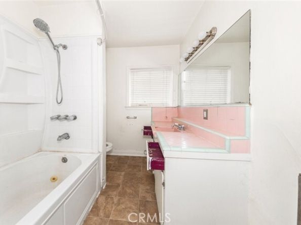 7719 Yolanda Avenue, Reseda (los Angeles) CA 91335