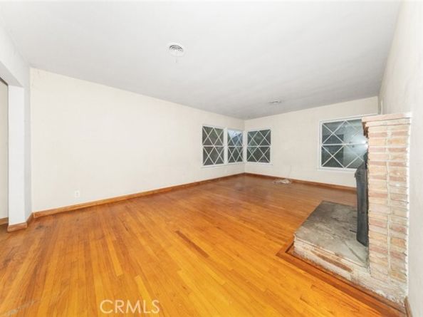 7719 Yolanda Avenue, Reseda (los Angeles) CA 91335