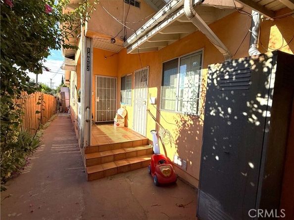 14054 Roscoe, Panorama City (los Angeles) CA 91402