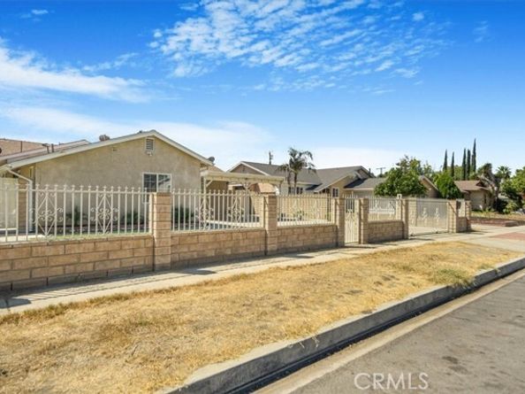 13130 Schoenborn Street, Sun Valley (los Angeles) CA 91352