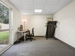 7656 Oak Park, Los Angeles CA 91406