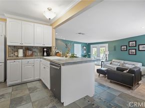 7656 Oak Park, Los Angeles CA 91406