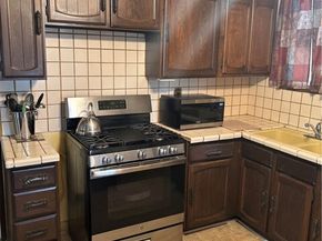 10200 Rincon Avenue, Pacoima (los Angeles) CA 91331
