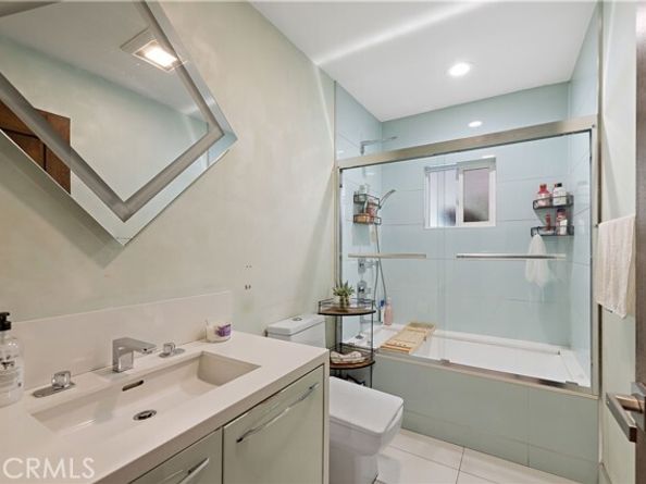 7807 Stansbury, Panorama City (los Angeles) CA 91402