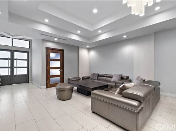 7807 Stansbury, Panorama City (los Angeles) CA 91402