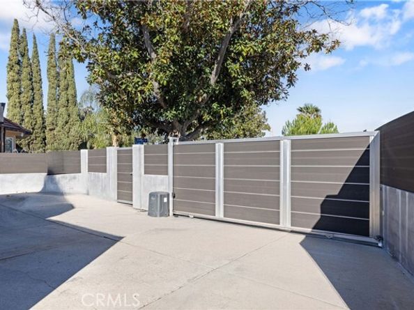 7807 Stansbury, Panorama City (los Angeles) CA 91402