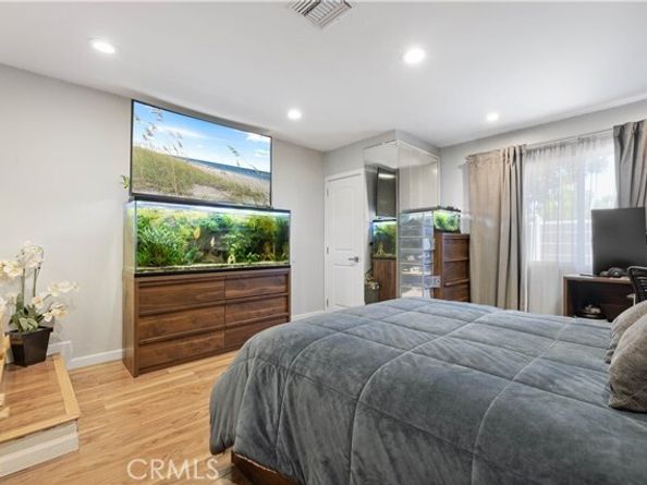 7807 Stansbury, Panorama City (los Angeles) CA 91402