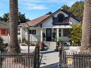 919 W 49th, Los Angeles CA 90037