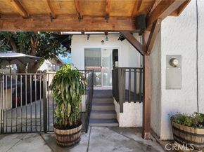 919 W 49th, Los Angeles CA 90037