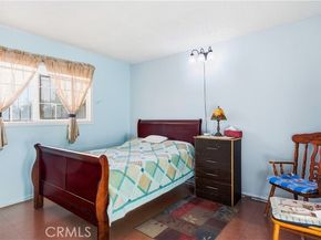 11474 Gladstone, Sylmar (los Angeles) CA 91342