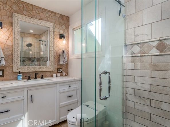 10444 Hayvenhurst, Granada Hills (los Angeles) CA 91344