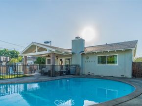10444 Hayvenhurst, Granada Hills (los Angeles) CA 91344